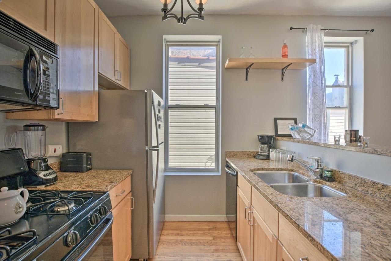 Elegant Chicago Retreat With Spacious Balcony! 외부 사진
