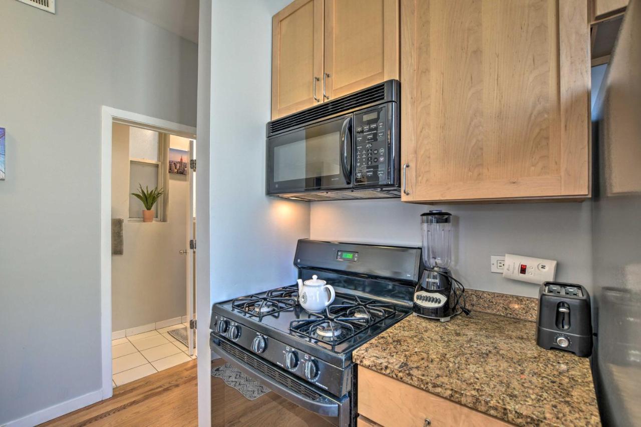 Elegant Chicago Retreat With Spacious Balcony! 외부 사진