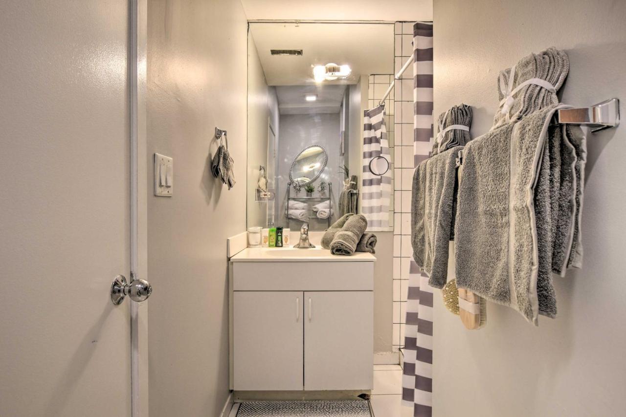 Elegant Chicago Retreat With Spacious Balcony! 외부 사진