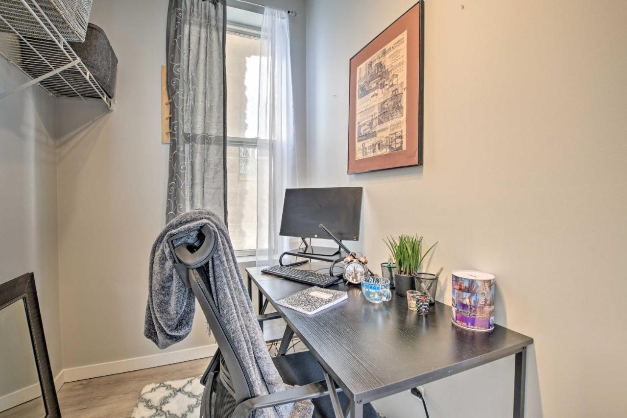 Elegant Chicago Retreat With Spacious Balcony! 외부 사진